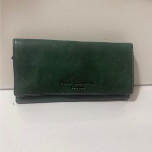 Pure Luxuries London Green Leather Wallet